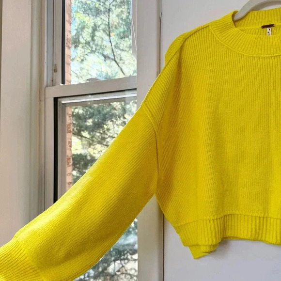 Free People Easy Street Crop Pullover Sweater Oversized Rib Crewneck Yellow XS - Picture 4 of 7